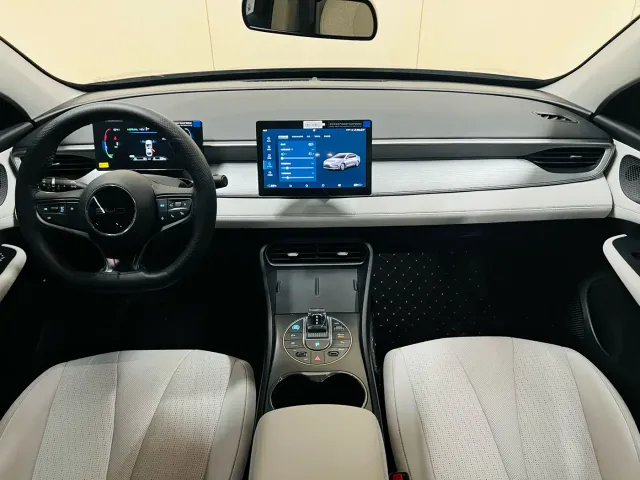 BYD Seal 05 DM-i — Фото автомобиля 15