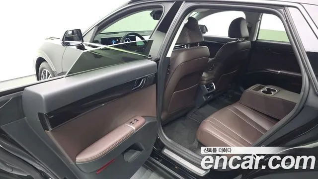 Hyundai Grandeur Grandeur (GN7) 2.5 Бензин 2WD — Фото автомобиля 11