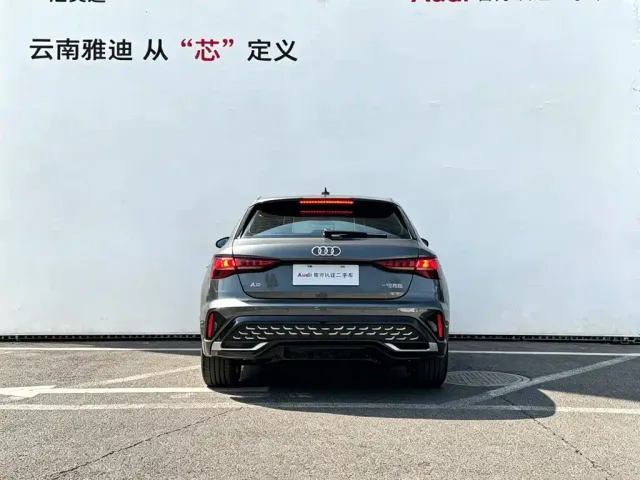 Audi Audi A3 2025 Model Sportback 35TFSI Flying Joy Edition — Фото автомобиля 5
