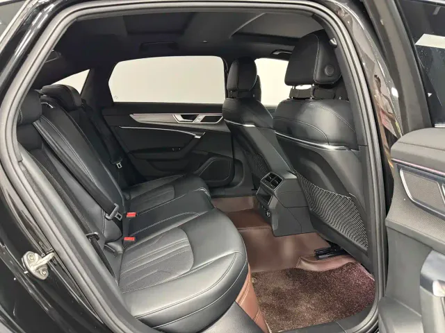 Audi A6L — Фото автомобиля 17