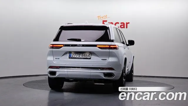 Jeep Cherokee — Фото автомобиля 3