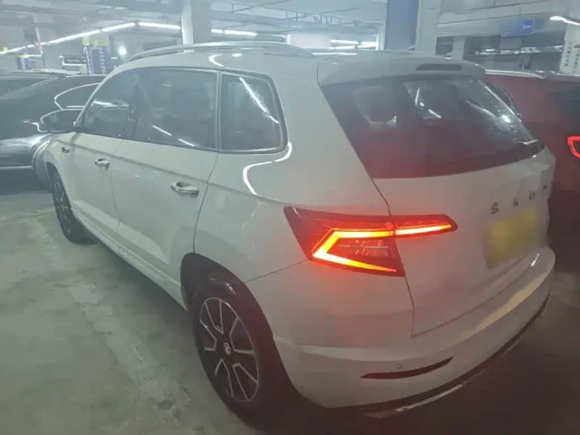 Škoda Karoq 2022 TSI280 Luxury — Фото автомобиля 4