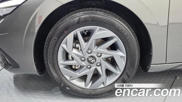 Hyundai Avante CN7 — Фото автомобиля 5