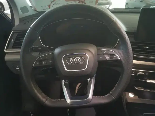 Audi Q5L — Фото автомобиля 15