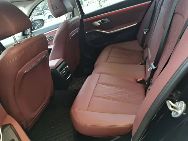BMW 3 Series — Фото автомобиля 16