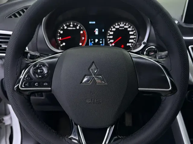 Mitsubishi Eclipse Cross — Фото автомобиля 22
