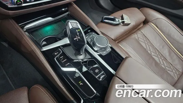 BMW 5-Series — Фото автомобиля 8