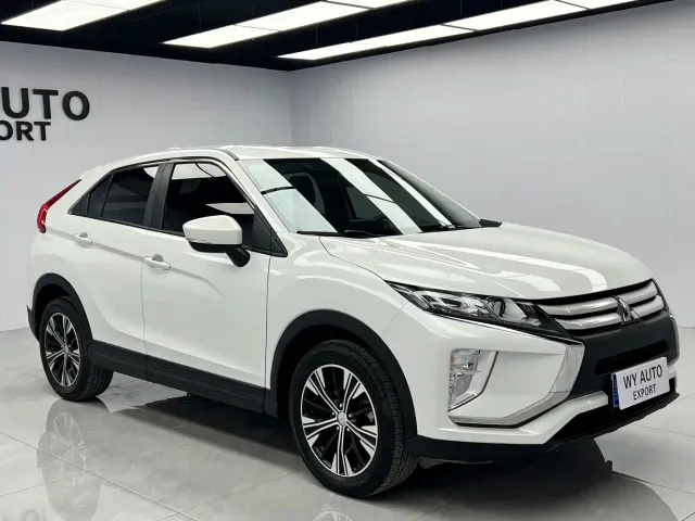 Mitsubishi Eclipse Cross — Фото автомобиля 3