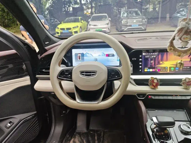 Geely Xingyue L — Фото автомобиля 2