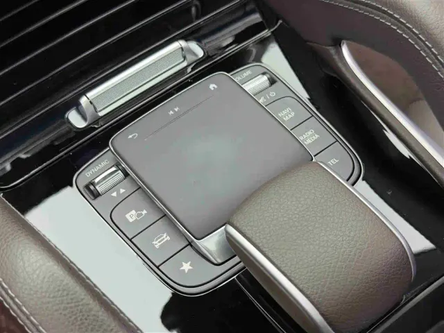 Mercedes-Benz GLE-Class — Фото автомобиля 20