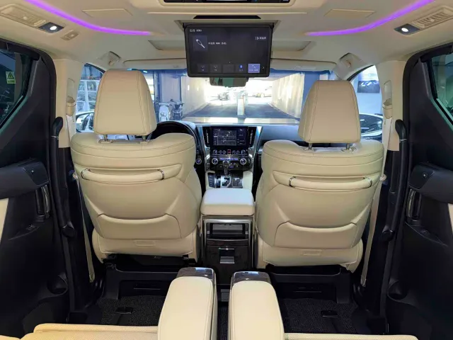 Toyota Vellfire — Фото автомобиля 21