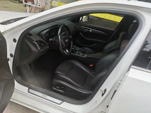 Cadillac CT5 — Фото автомобиля 12