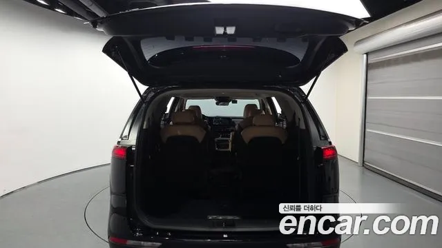 Kia Canival Carnival 4 поколение 9 мест Prestige — Фото автомобиля 20