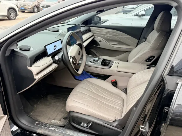 Geely Galaxy Xingyao 8 — Фото автомобиля 4