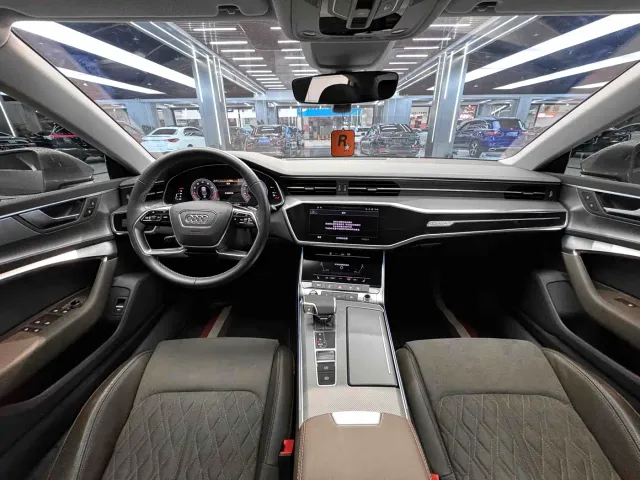 Audi A7L — Фото автомобиля 6