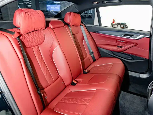 BMW 5 Series — Фото автомобиля 22