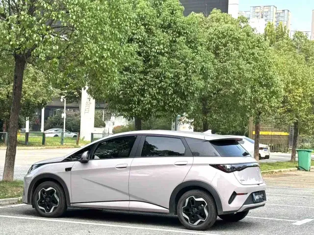 BYD Dolphin — Фото автомобиля 9
