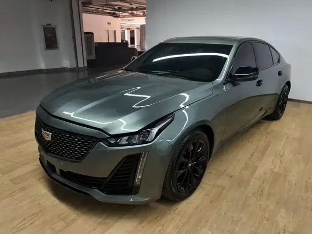 Фотография автомобиля — Cadillac CT5