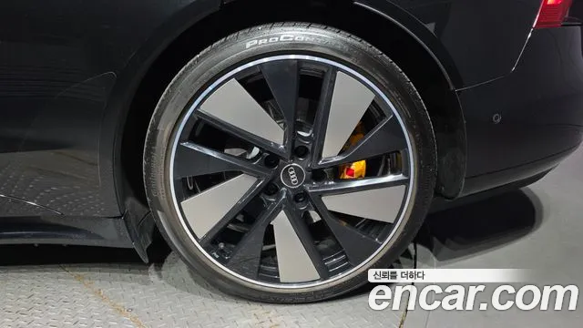 Audi e-tron GT — Фото автомобиля 7