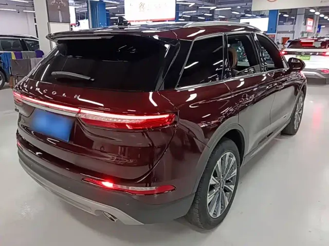Lincoln Corsair — Фото автомобиля 6