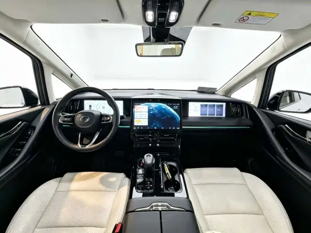 GAC Trumpchi E9 — Фото автомобиля 8