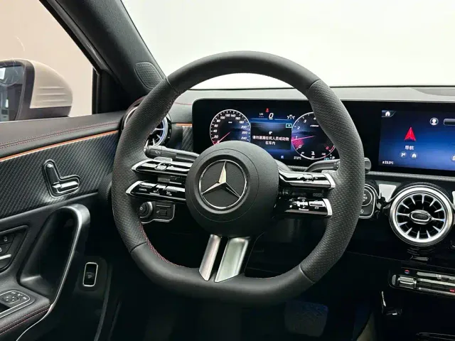 Mercedes-Benz A-Class — Фото автомобиля 22