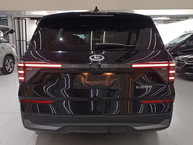 Ford Edge — Фото автомобиля 8