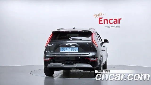 Kia Niro — Фото автомобиля 4
