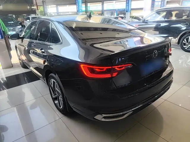 Volkswagen Sagitar — Фото автомобиля 4