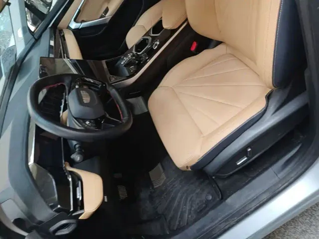 Geely Boyue L — Фото автомобиля 14