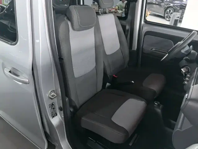 Wuling Zhiguang NEV — Фото автомобиля 24