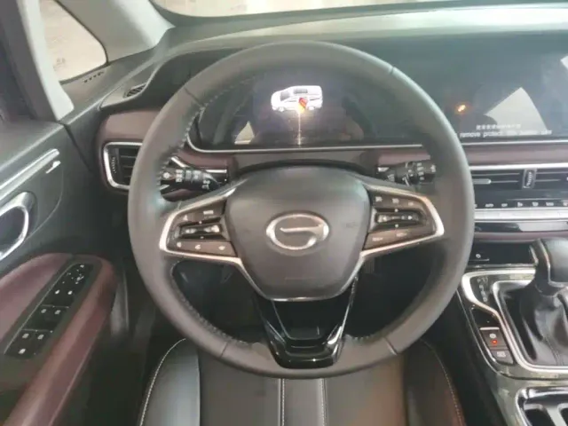 GAC Trumpchi M6 — Фото автомобиля 10