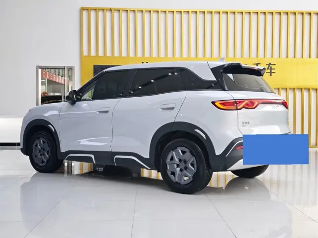 BYD Yuan UP — Фото автомобиля 9