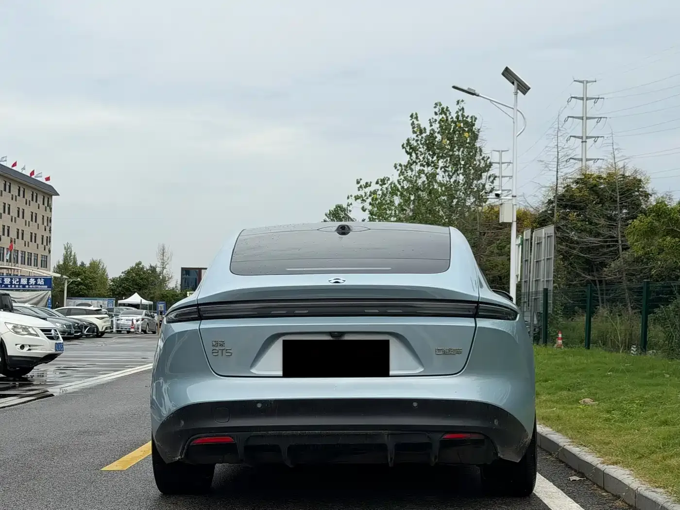 NIO NIO ET5 2022 75kWh — Фото автомобиля 5