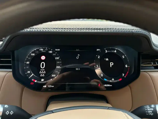 Land Rover Range Rover — Фото автомобиля 13