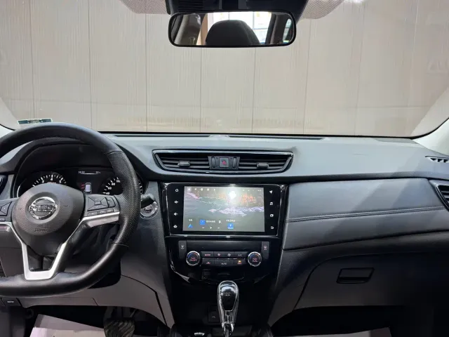 Nissan X-Trail — Фото автомобиля 15