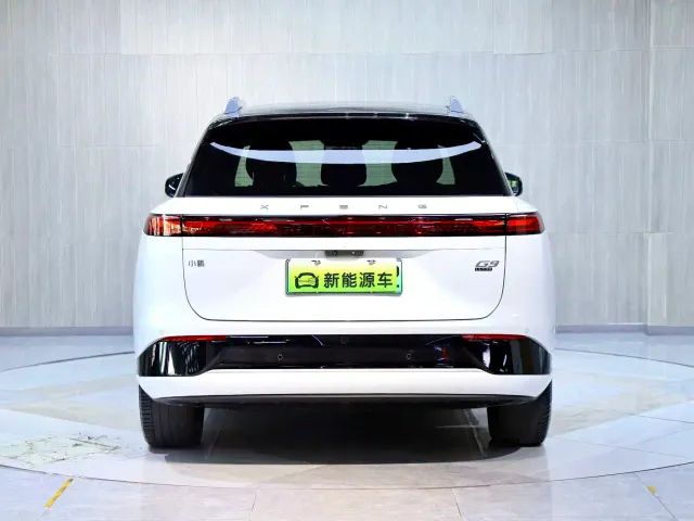 Xpeng G9 — Фото автомобиля 6