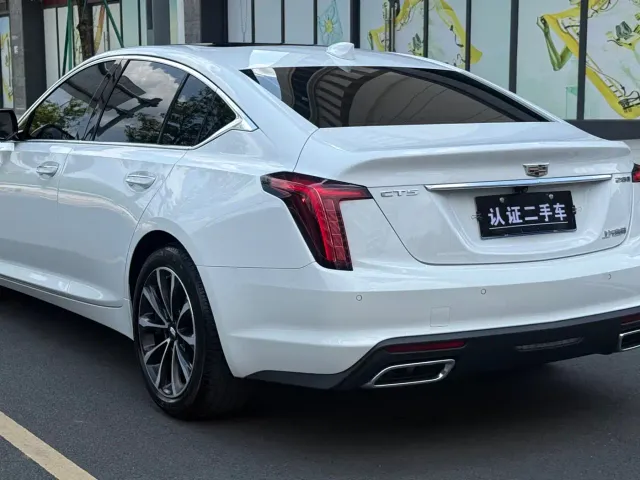 Cadillac CT5 — Фото автомобиля 7
