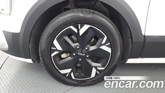 Kia Niro Niro (New) — Фото автомобиля 5