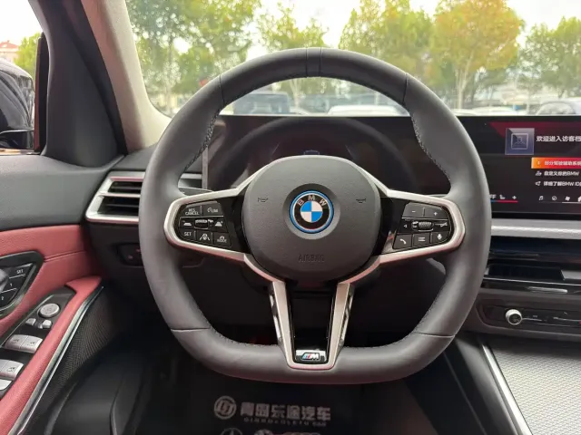 BMW i3 — Фото автомобиля 12