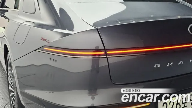 Hyundai Grandeur GN7 — Фото автомобиля 8