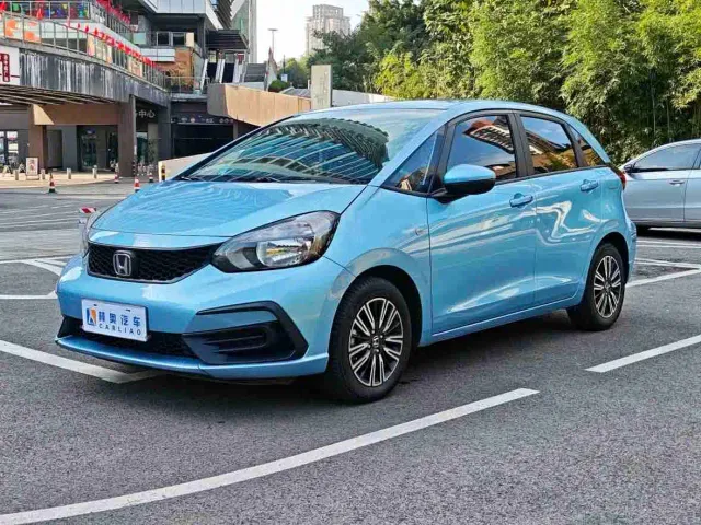 Honda Fit — Фото автомобиля 4