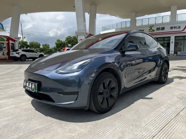 Фотография автомобиля — Tesla Model Y