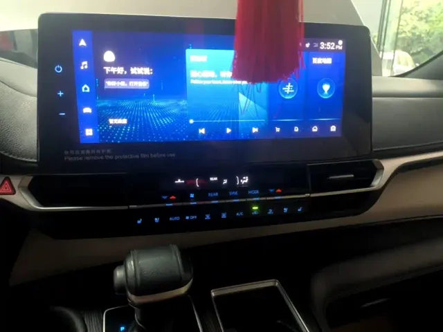 Toyota Sienna — Фото автомобиля 12