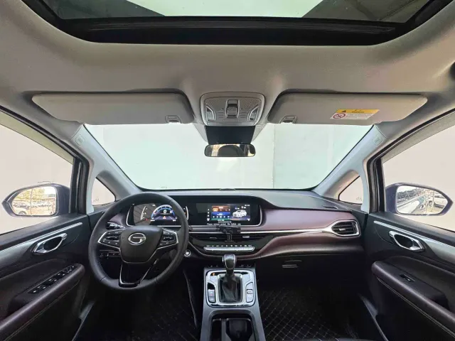 GAC Trumpchi M6 — Фото автомобиля 17
