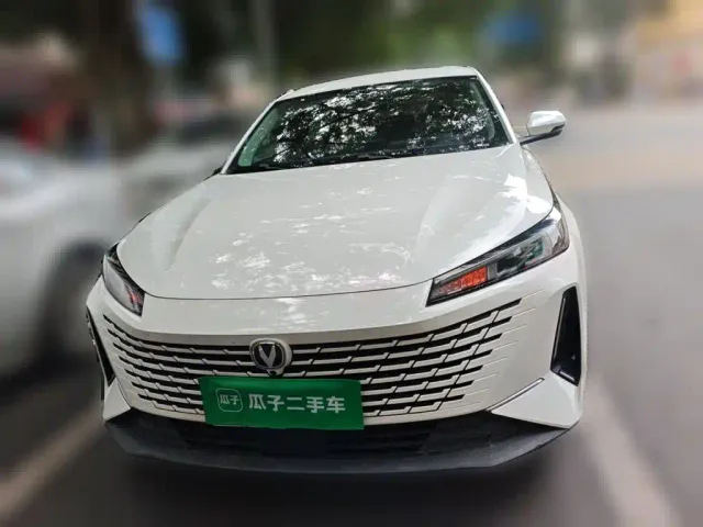 Changan Lamore — Фото автомобиля 23