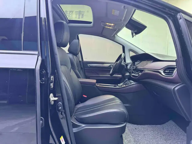 GAC Trumpchi M6 — Фото автомобиля 8