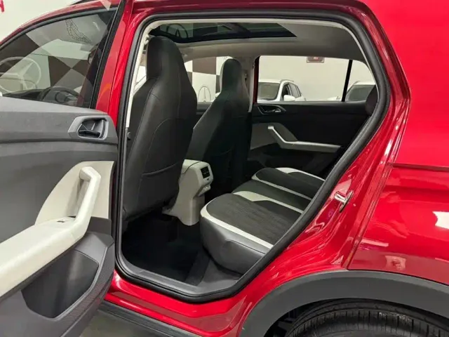 Volkswagen T-Cross — Фото автомобиля 8