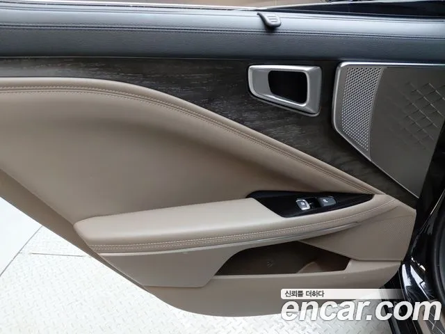 Kia K8 K8 Hybrid — Фото автомобиля 14