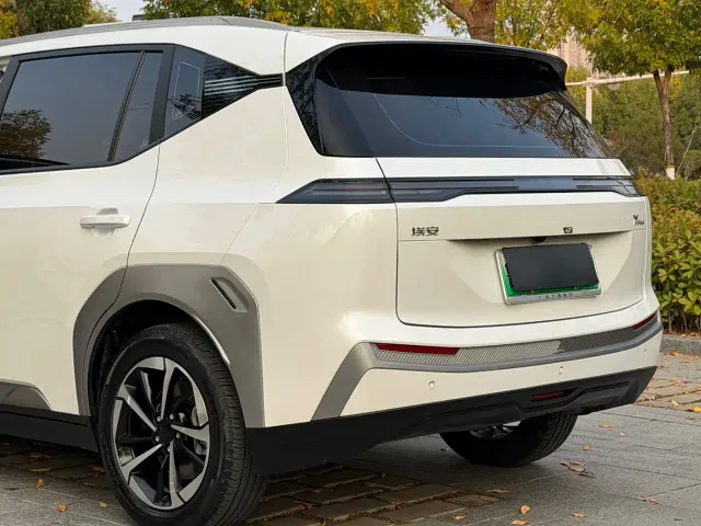 GAC Aion Y — Фото автомобиля 10